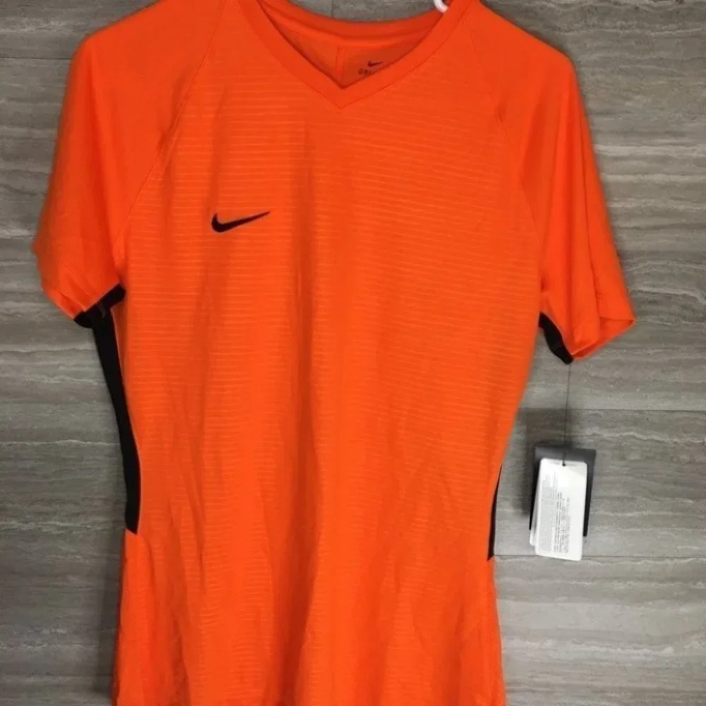 NWT Nike Women's Dri-FIT Tiempo Premier Jersey - Picture 2 of 9
